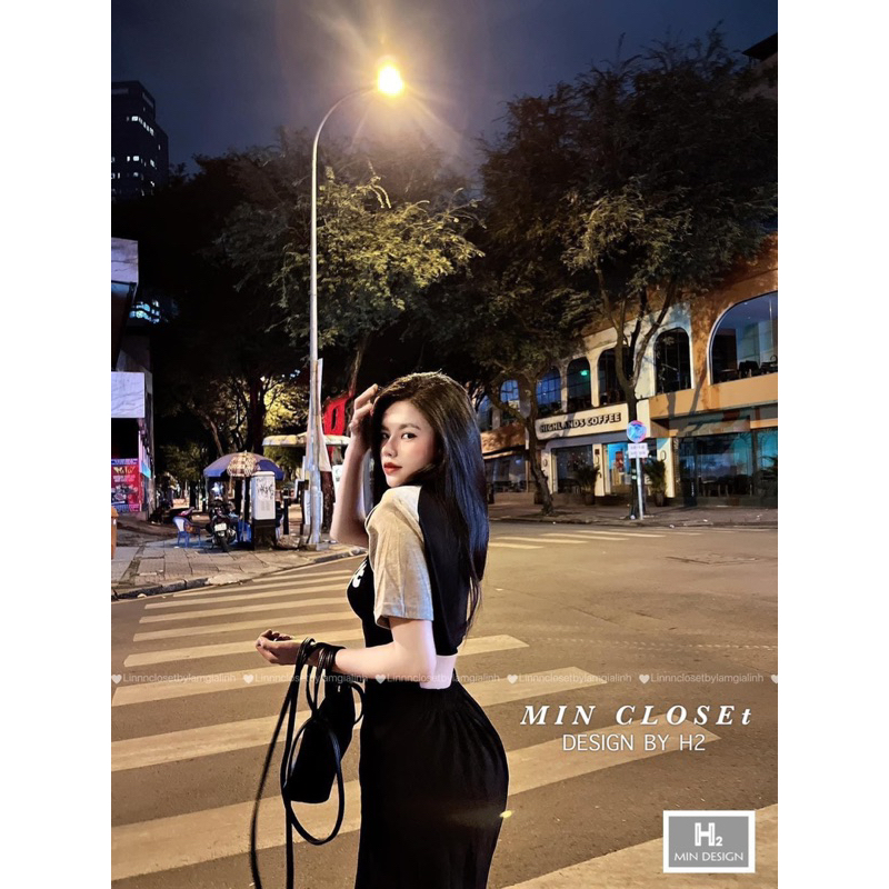Váy hở lưng phối tay ghi