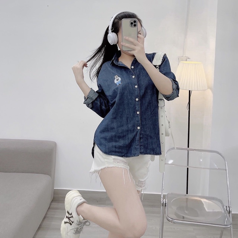 Sơmi denim thêu gấu Whoau