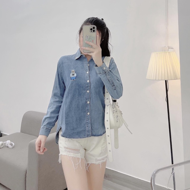 Sơmi denim thêu gấu Whoau