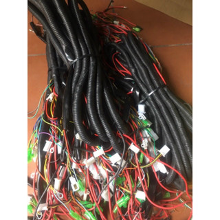 Dây nguồn tổng xe điện Vespa, Xmen