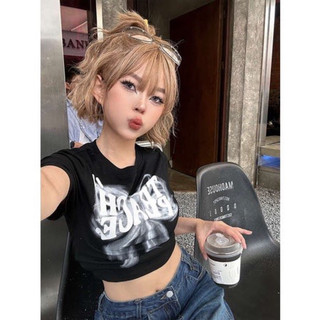 Áo croptop TEACH PEACE body dáng ôm HARIQUEEN