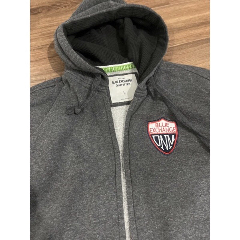 Áo khoác hoodie VNXK của Blue Exchange hàng m2 thanh lý 2hand