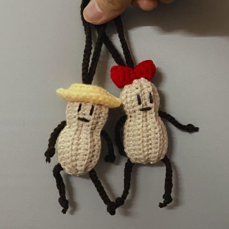 Amigurumi crochet móc khoá cặp đôi củ lạc đậu phộng móc len mặt đơ đáng iu