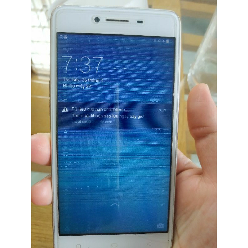 xác điện thoại oppo neo 9 dính mật khẩu hư màng hình