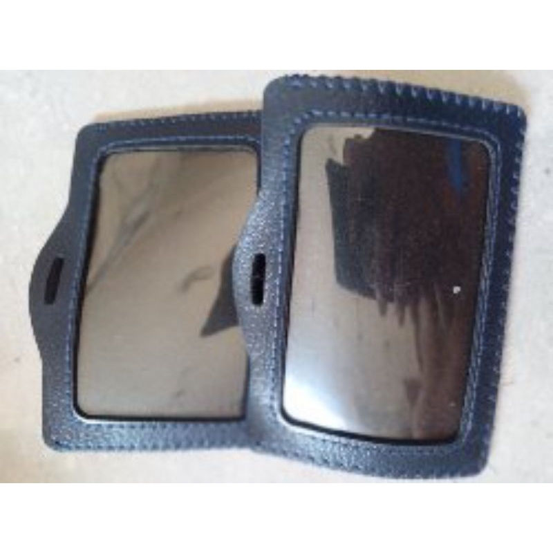 Bảng tên có dây đeo