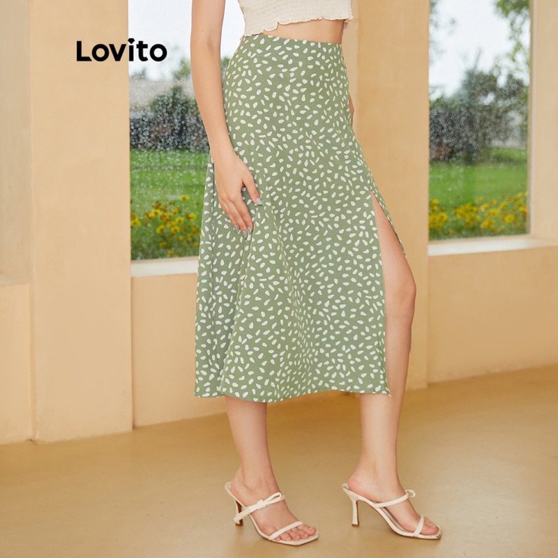 Thanh lý chân váy xẻ tà màu xanh lá Lovito - size XL