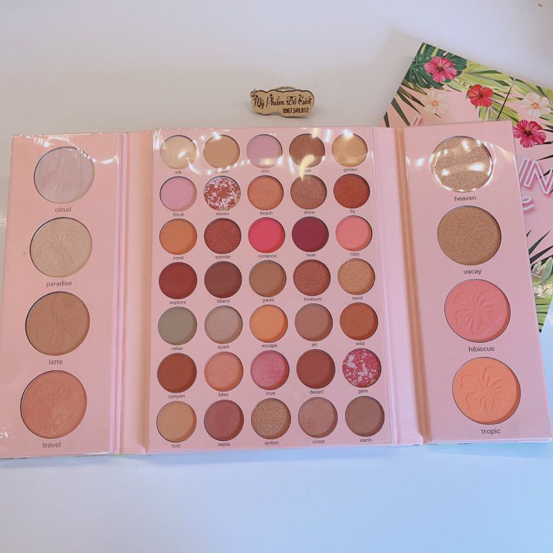 Bảng Phấn Mắt Kèm Má Cây Dừa Beauty Treats 35 Colors Eyeshadow + 8 Face Powders 87.5g [Chính Hãng]
