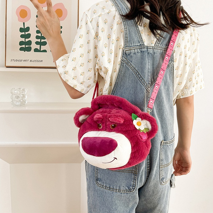 Túi Xách Đeo Chéo Gấu Dâu Tây Đính Hoa Disney Mẫu Mới Nhất Độc Lạ Dễ Thương Cho Bạn Nữ