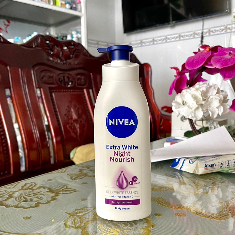 Sữa Dưỡng Thể NIVEA Sáng Da Ban Đêm (350 ml)