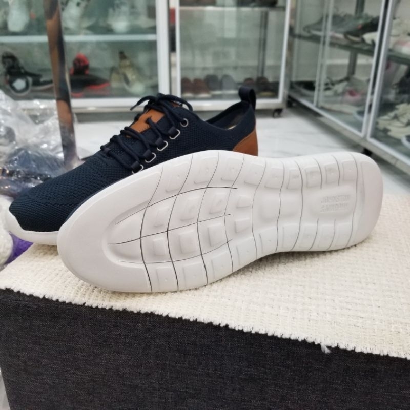 Giày xuất dư chính hãng johnston murphy , cam kết chính hãng , size 42
