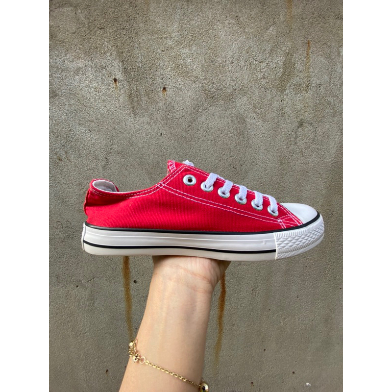 Giày Thể Thao ConVerse Đỏ Đô,  Đỏ tươi Còn Lẻ Size Sale Lỗ Luôn.