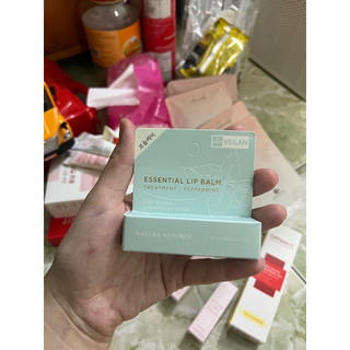 son dưỡng môi Nature republic