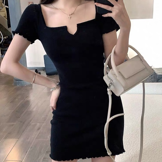 Đầm Body Ngắn Chân Váy Cuốn Biên Cổ Khoét Hình Chuông Nhỏ Đáng Yêu Freesize -D39