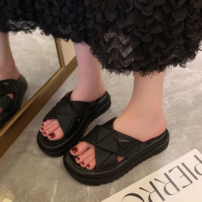 Dép nữ quai chéo đế răng cưa JD chất đẹp(phom to)