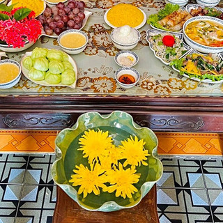 Bát sen thả hoa bát để phật thủ bát phong thủy gốm sứ bát tràng