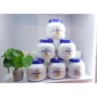 Kem dưỡng body Vitamin E Thái Lan