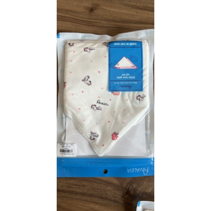 Khăn tam giác sợi tre Avaler nhiều mẫu