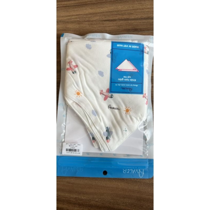 Khăn tam giác sợi tre Avaler nhiều mẫu