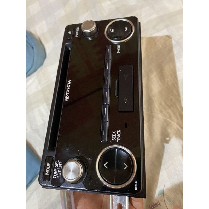 Đầu ToyotaBLUETOOTHAUX/USB/CD MP3/RADIO . xe toyota Altis
