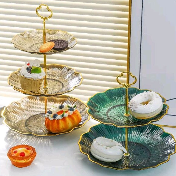 Khay 3 tầng viền vàng đựng mứt bánh kẹo decor sang trọng