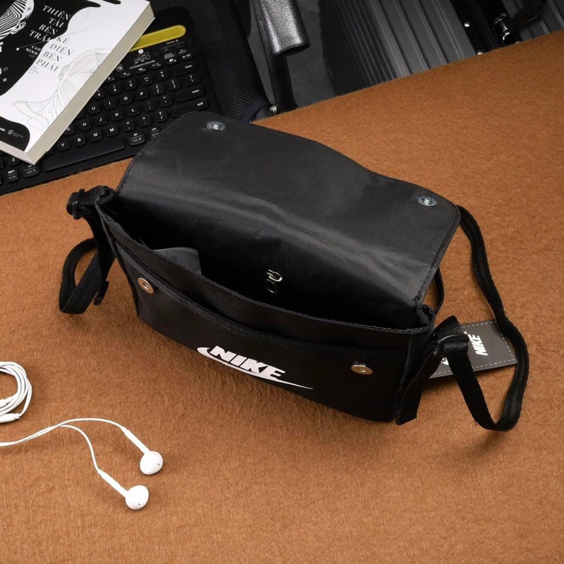 Túi đeo vai Nike Sportwear xinh xắn, 100% chính hãng