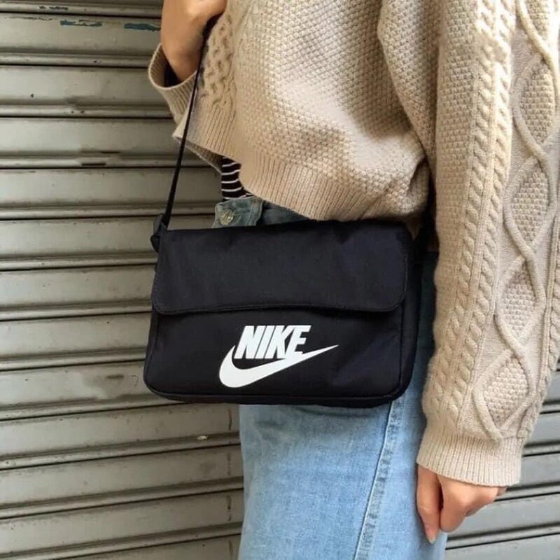 Túi đeo vai Nike Sportwear xinh xắn, 100% chính hãng