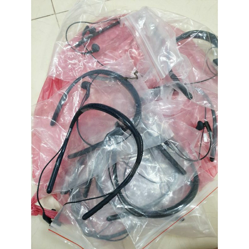 Tai nghe không dây bluetooth Samsung level U2