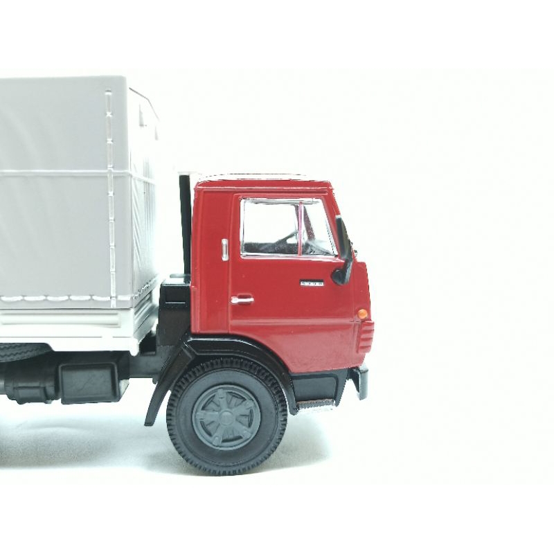 Mô hình xe Kamaz 5320 tỷ lệ 1/43