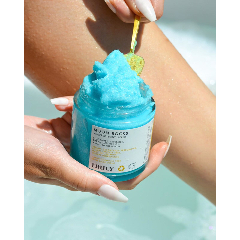 Tẩy tế bào chết cho cơ thể Truly Beauty Moon Rocks Whipped Body Scrub