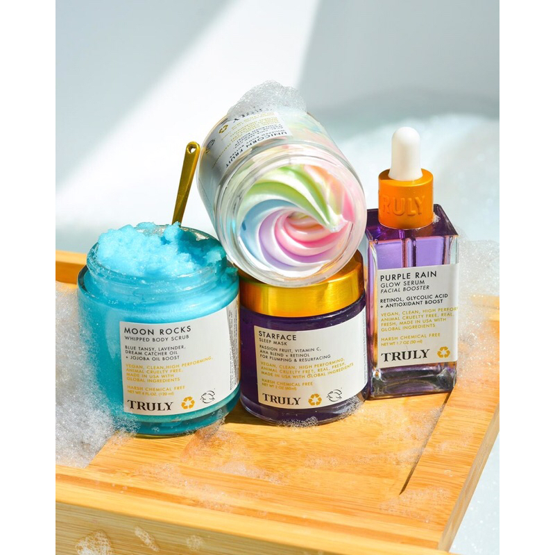 Tẩy tế bào chết cho cơ thể Truly Beauty Moon Rocks Whipped Body Scrub