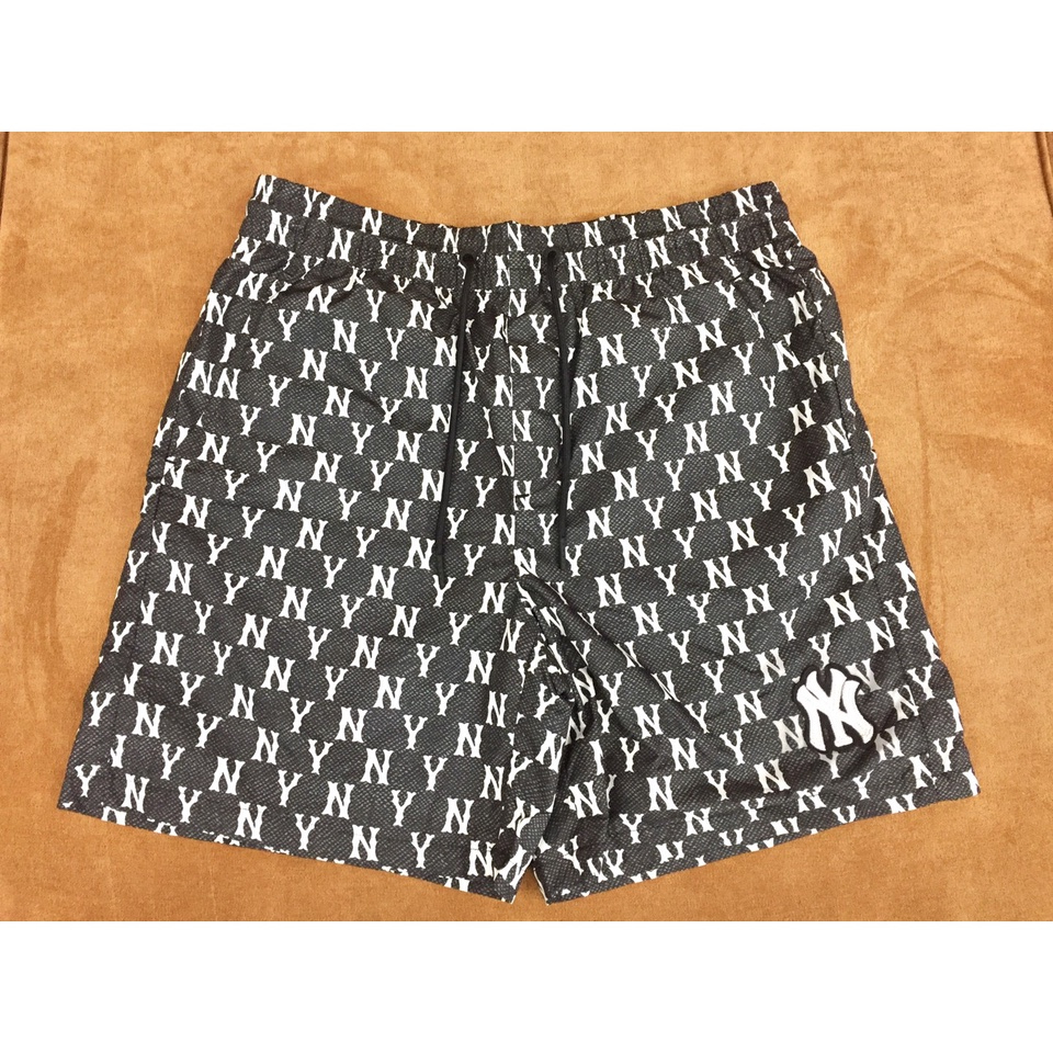 Quần short MLB