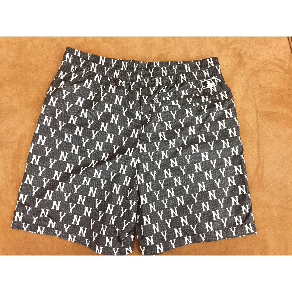 Quần short MLB