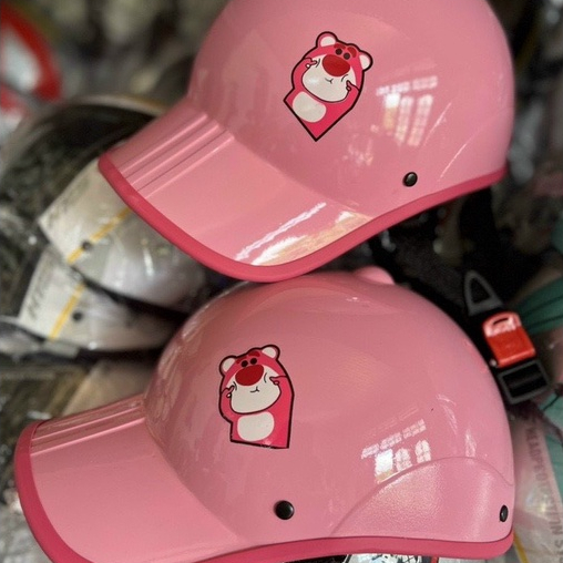 Nón bảo hiểm kết in hình gấu dâu có khoét tóc nữ dày đẹp - Mũ bảo hiểm gấu vàng gấu nâu gấu hồng dâu