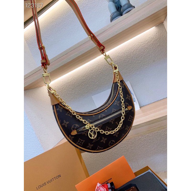 Tú kẹp nách LV size 21cm fullbox