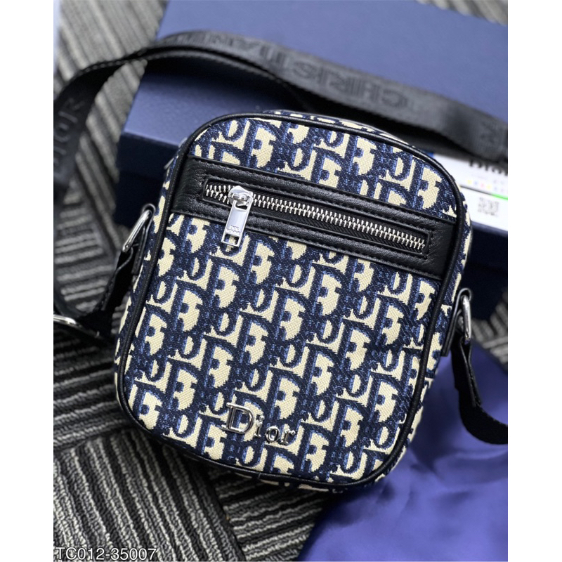 TÚI ĐEO CHÉO HOẠ TIẾT VẢI DỆT LOGO SẮT TC003