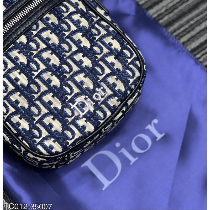 TÚI ĐEO CHÉO HOẠ TIẾT VẢI DỆT LOGO SẮT TC003