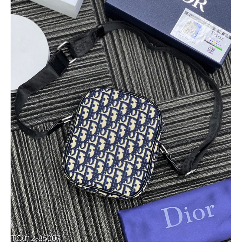 TÚI ĐEO CHÉO HOẠ TIẾT VẢI DỆT LOGO SẮT TC003