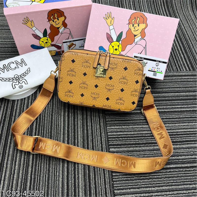 TÚI ĐEO CHÉO HOẠ TIẾT ÔNG SAO CÁNH CHIM RI CỰC KÌ HOT NĂM 2023 VỚI 2 MÀ CỦA HÃNG TC93