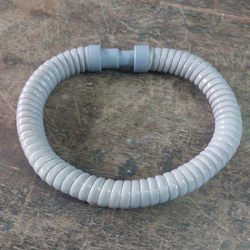 Ống thoát nước mặt lạnh điều hòa