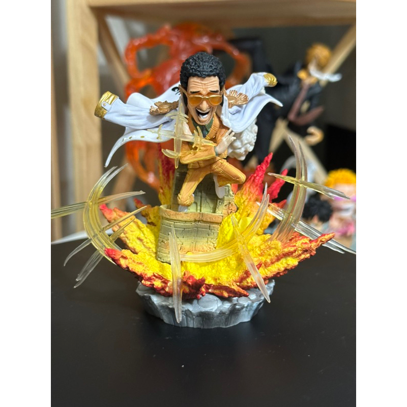 Đô đốc Kizaru  tư thế chiến đấu ở trận Marine Ford