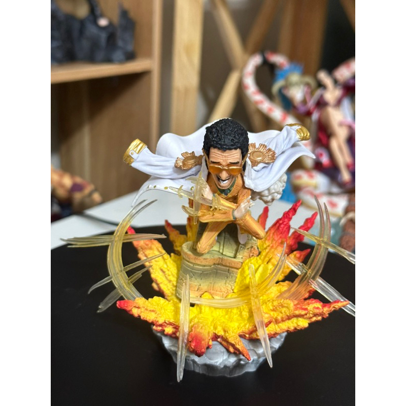 Đô đốc Kizaru  tư thế chiến đấu ở trận Marine Ford