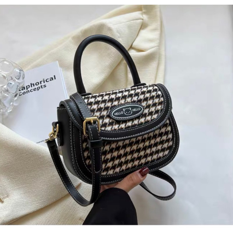 Túi Xách Nữ Đeo Chéo Đẹp Hoạ Tiết Vải Dạ Én Dáng Bầu Có Quai Xách Cầm Tay Xinh Xắn