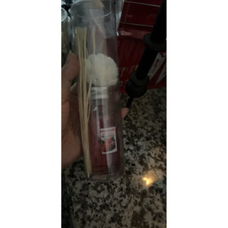 1 chai tinh dầu thơm phòng thái lan