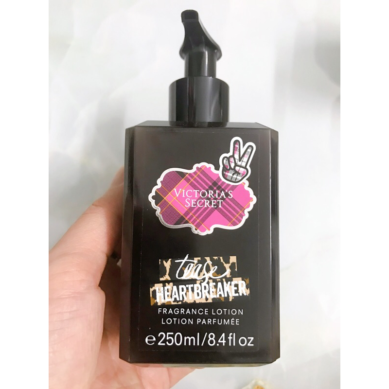 Sữa dưỡng thể Tease Heartbreaker Fragrance Lotion Victoria’s Secret 250ml