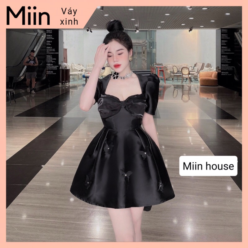 Váy tapta phối nơ tơ ngực đính cánh hồ điệp