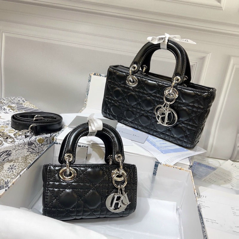 Túi Xách Di. Or Ngang Tag Bạc 2 Size