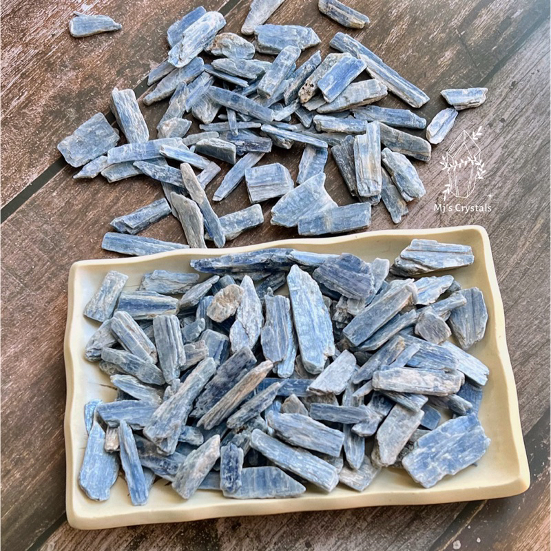 Đá thô Blue Kyanite xanh lam, vip đẹp, làm handmade, sưu tầm, trang trí, thanh tẩy tarot, reiki, thiền định