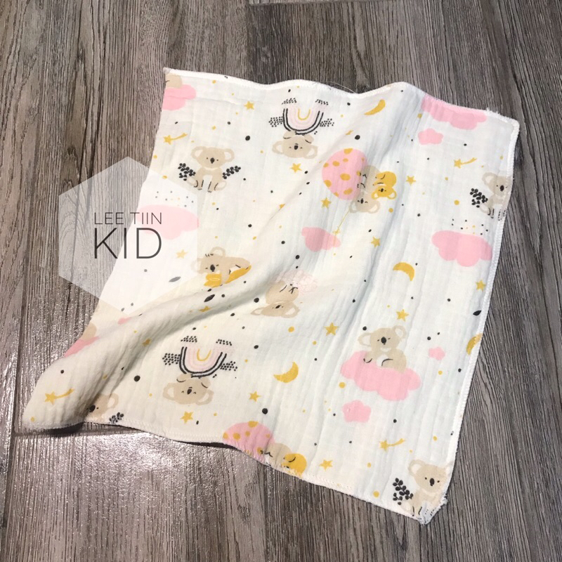 Khăn sữa xô muslin 4 lớp LeeTiin vắt sổ hoạ tiết gấu thỏ siêu hot