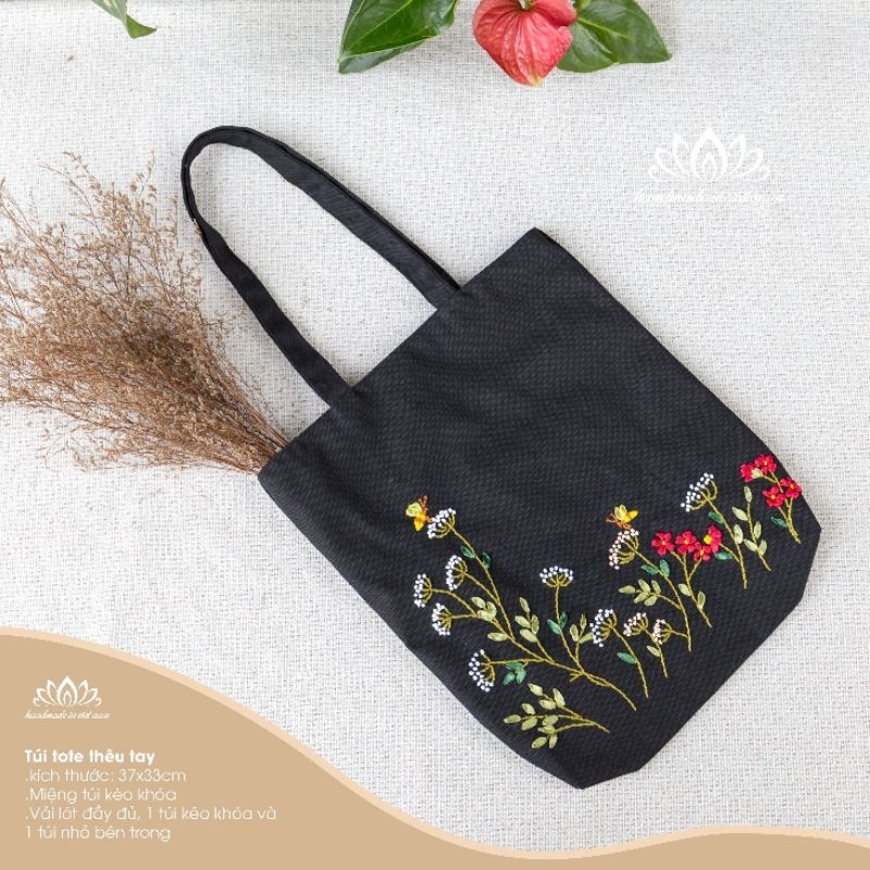 Túi tote , túi vải đeo vai , túi handmade , túi thêu ruy băng ,thêu hoa,miệng may khóa kéo, vải lót bên trong đầy đủ