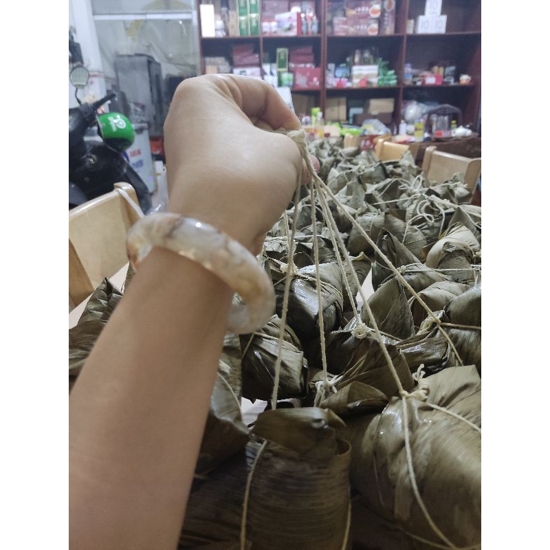 Bánh ú cái 230g hàng có sẵn mỗi ngày.
